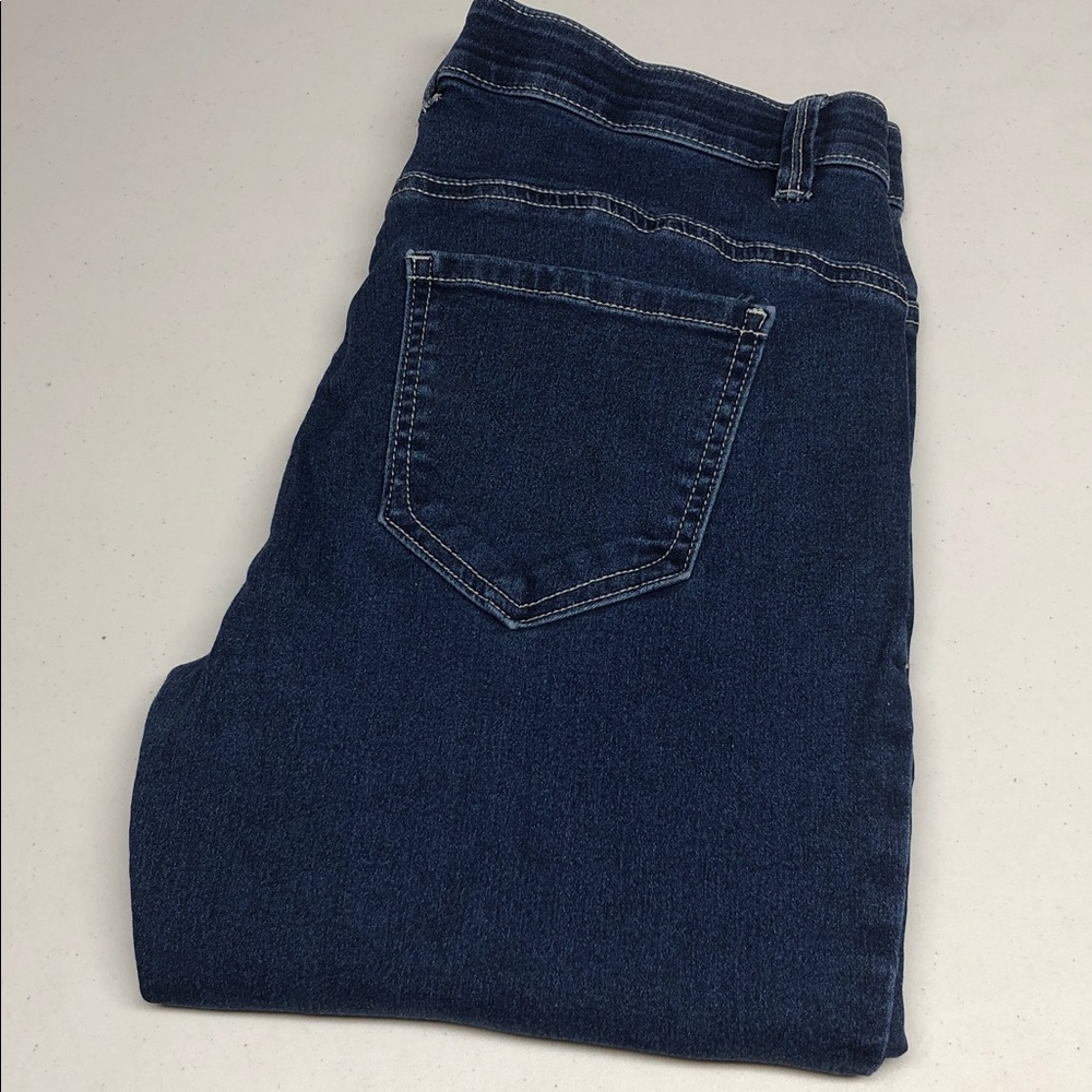 LIKE NEW ANGELS EVERLUXE SCULPT SKINNY JEANS 8/29x27 ⭐️